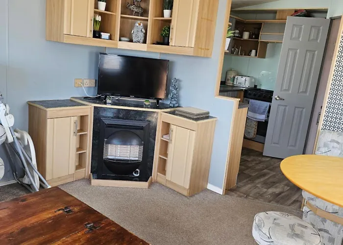 Inviting 3-Bed Caravan In Porthcawl