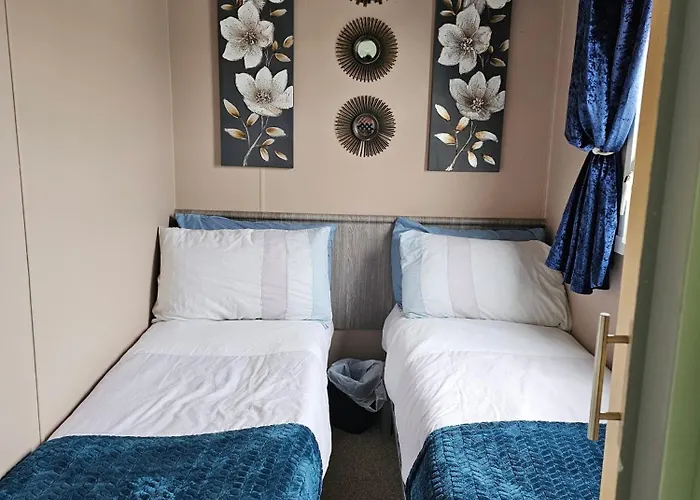 Inviting 3-Bed Caravan In Porthcawl