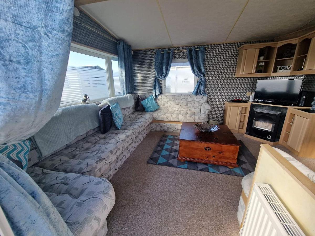 Inviting 3-bed Caravan In Porthcawl