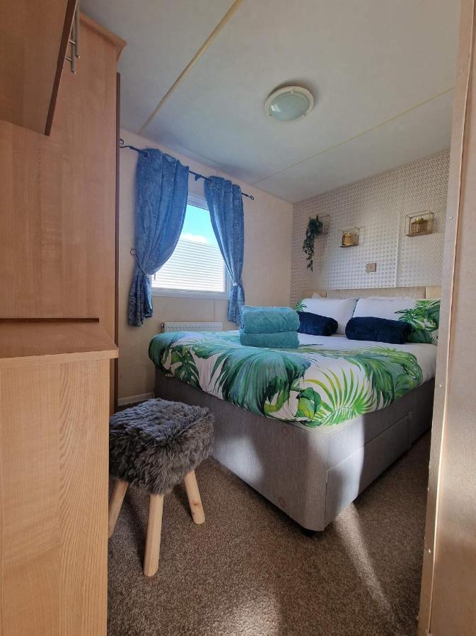 Inviting 3-bed Caravan In *