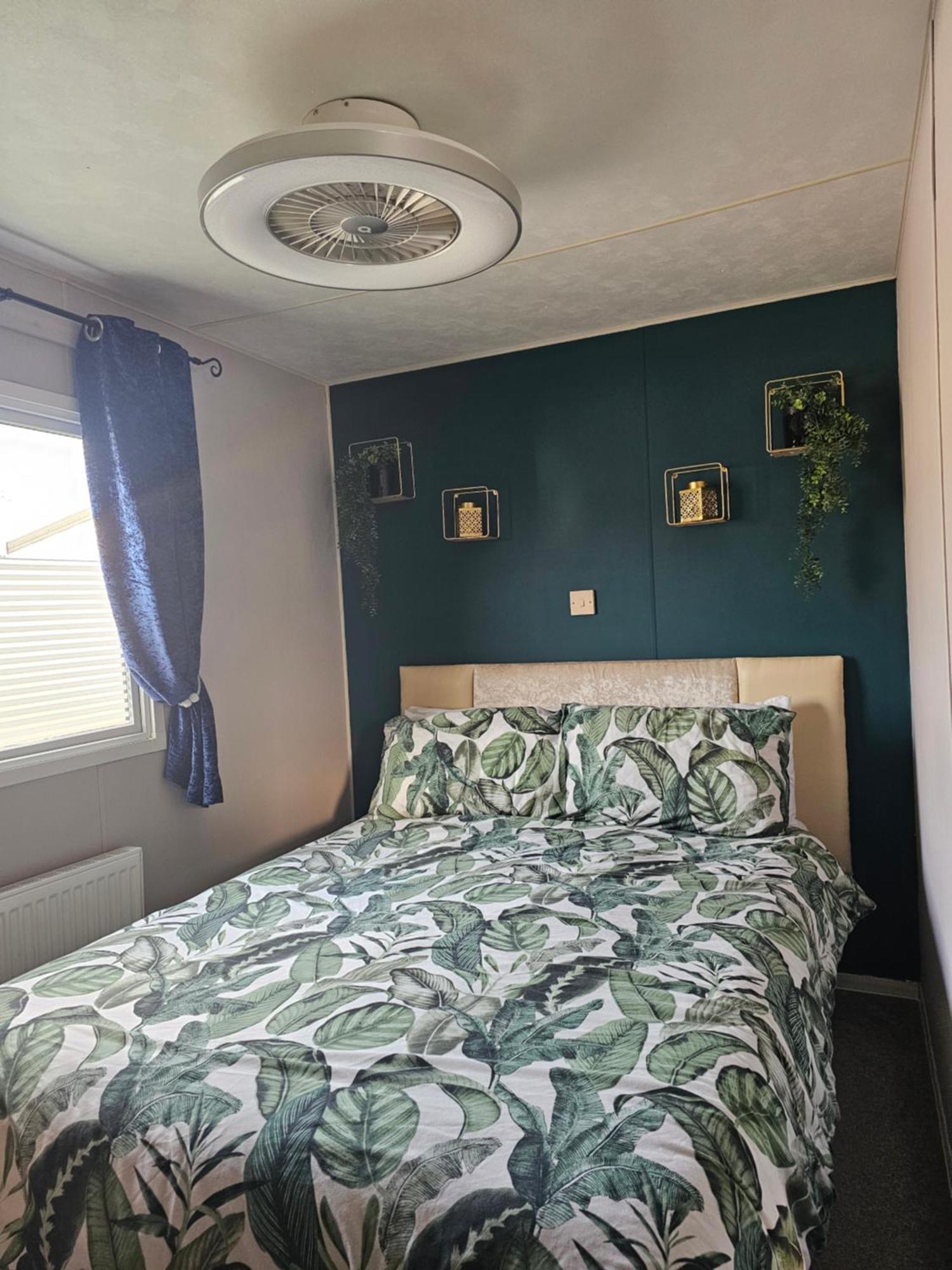 Inviting 3-bed Caravan In *