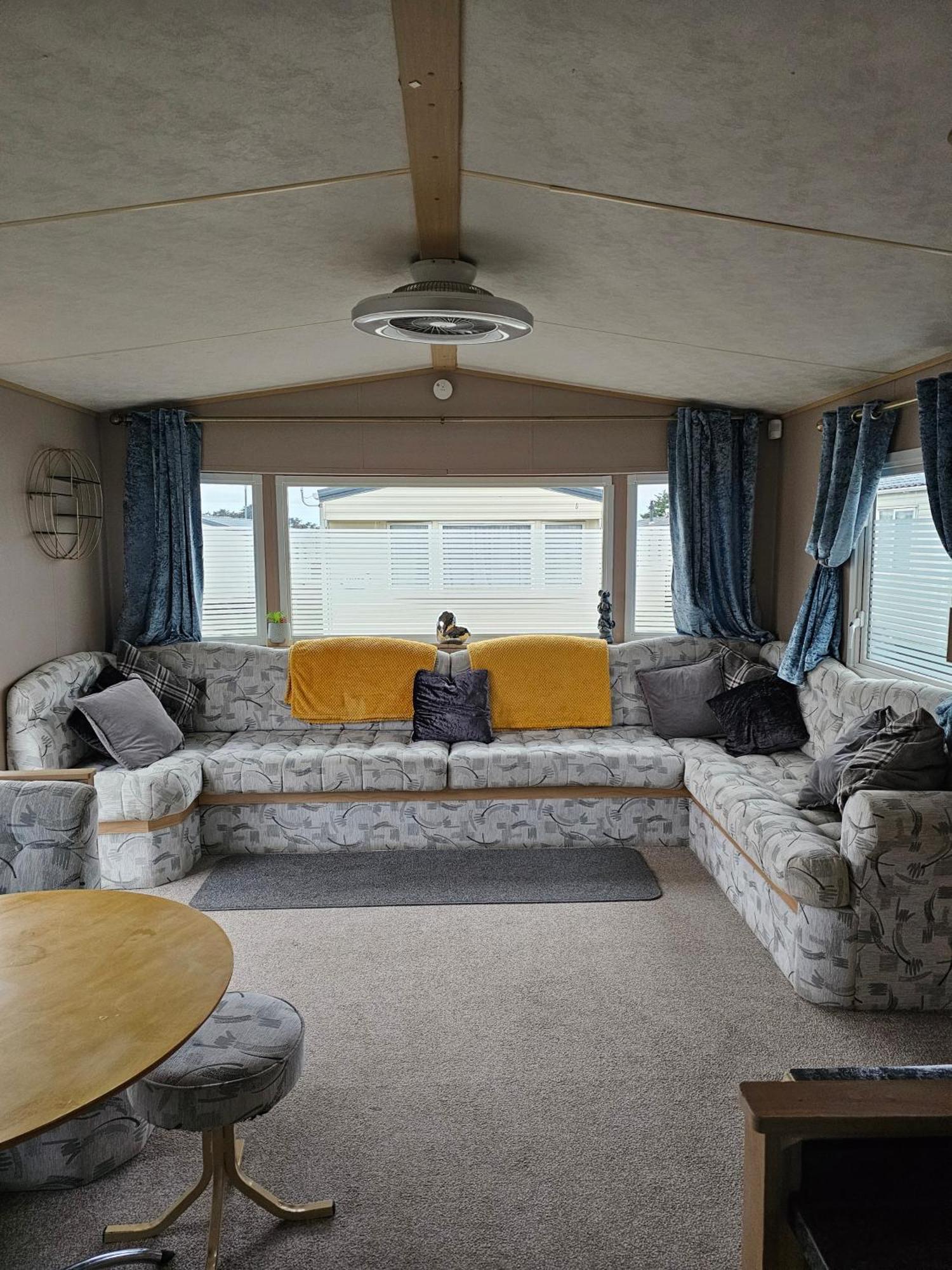Chalet Inviting 3-bed Caravan In Porthcawl